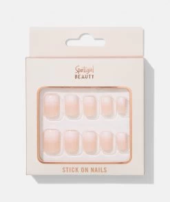 STICK ON NAILS - FADED MILKY SQUARE