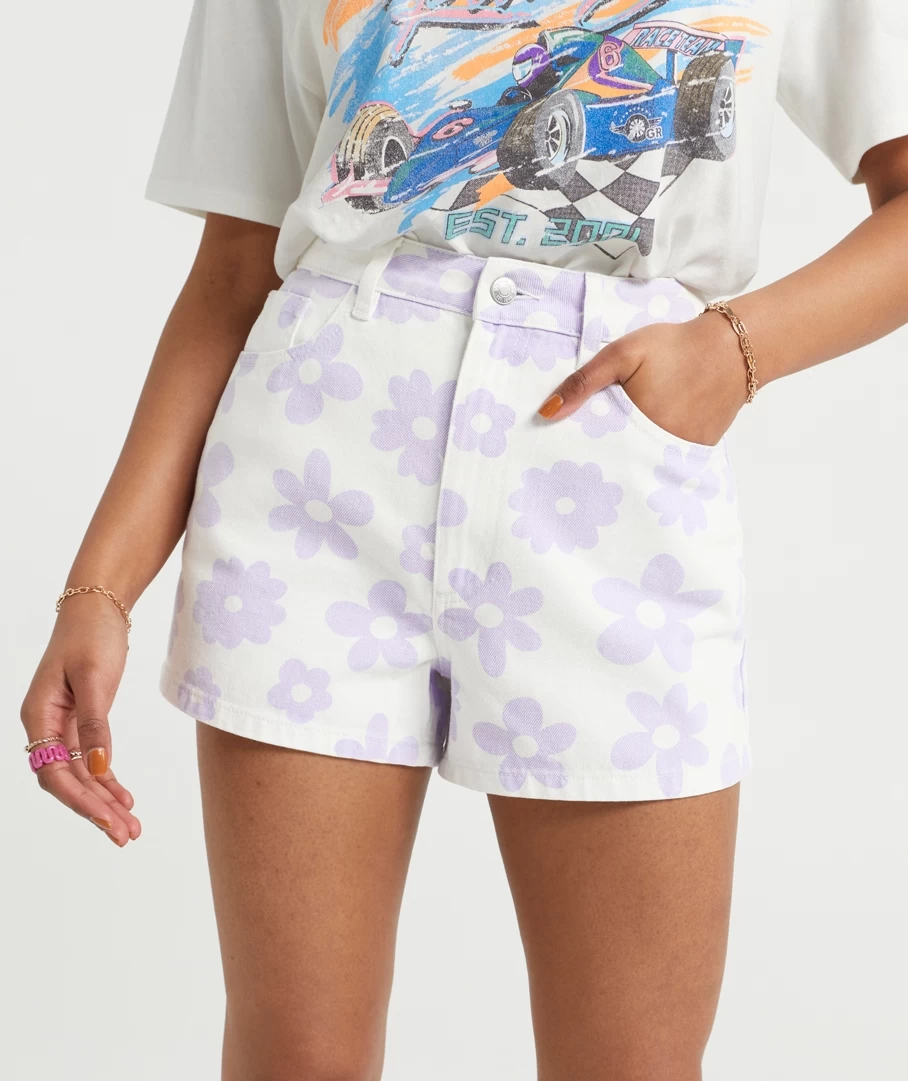 DAISY PRINTED DENIM SHORTS - Image 2