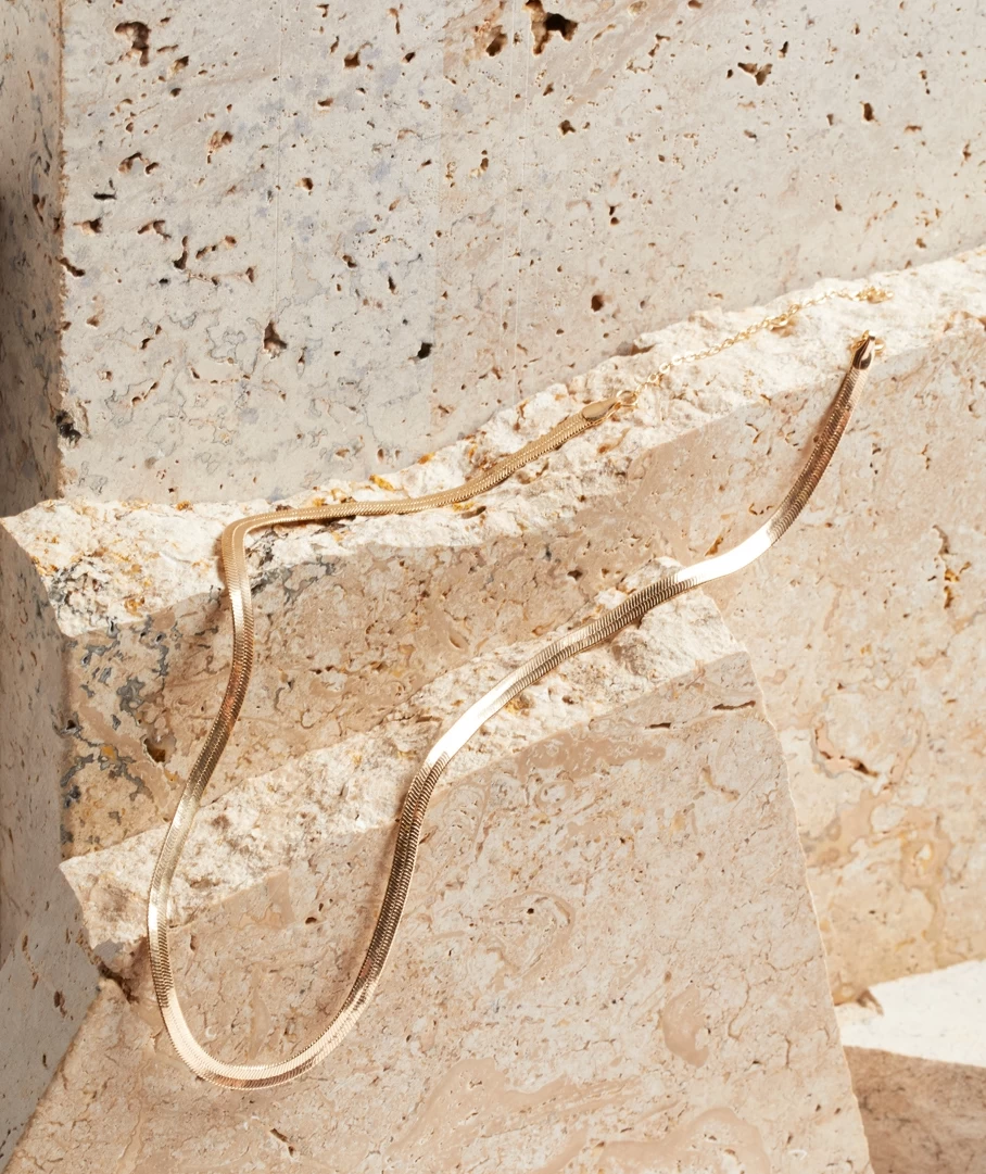 GOLD PLATED SNAKE CHAIN NECKLACE - Image 4