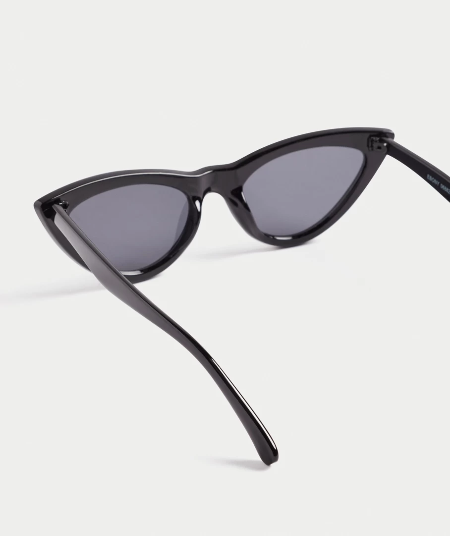 EBONY BLACK SUNGLASSES - Image 2