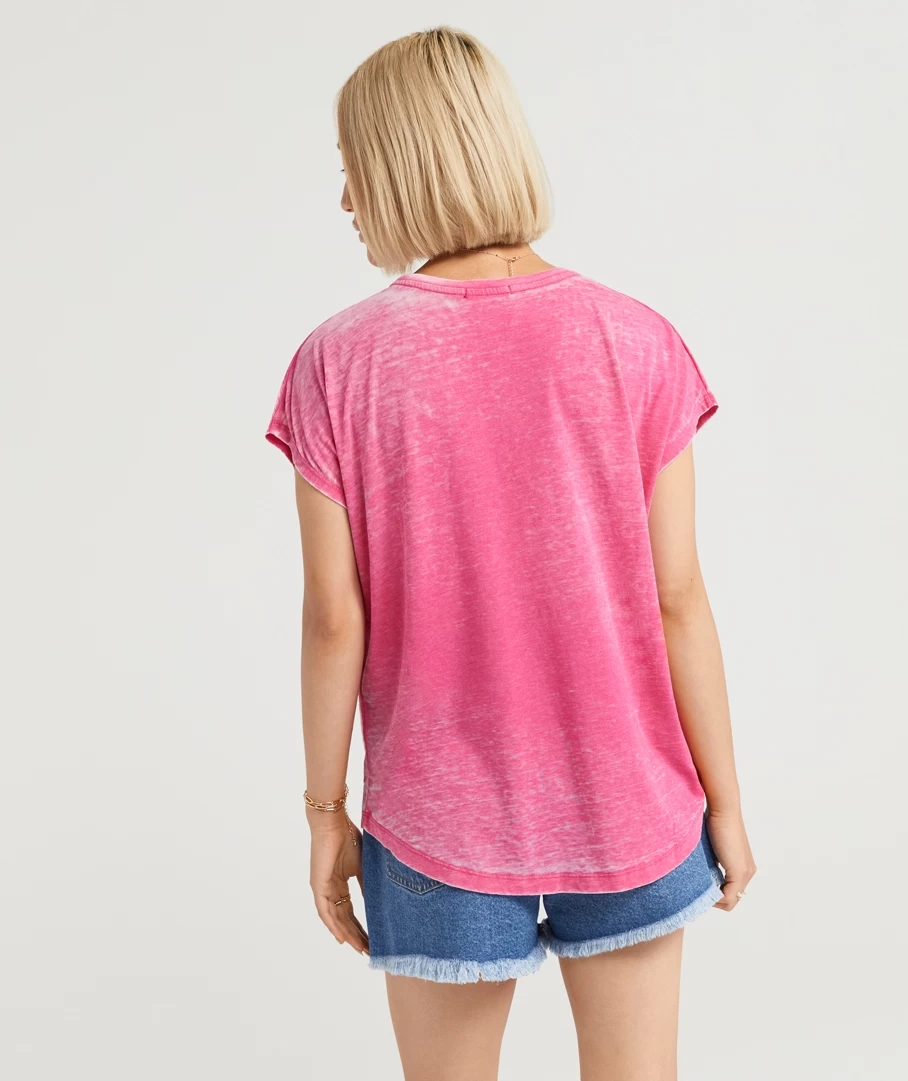 FLORAL BURNOUT GRAPHIC T-SHIRT - Image 3