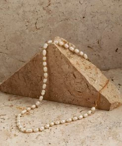 GOLD PLATED FRESHWATER PEARL NECKLACE