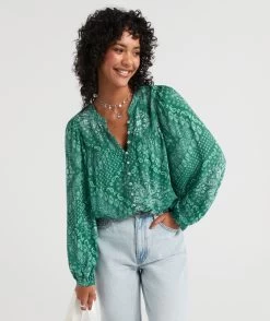 ANDIE BUTTON THROUGH YOKE BLOUSE